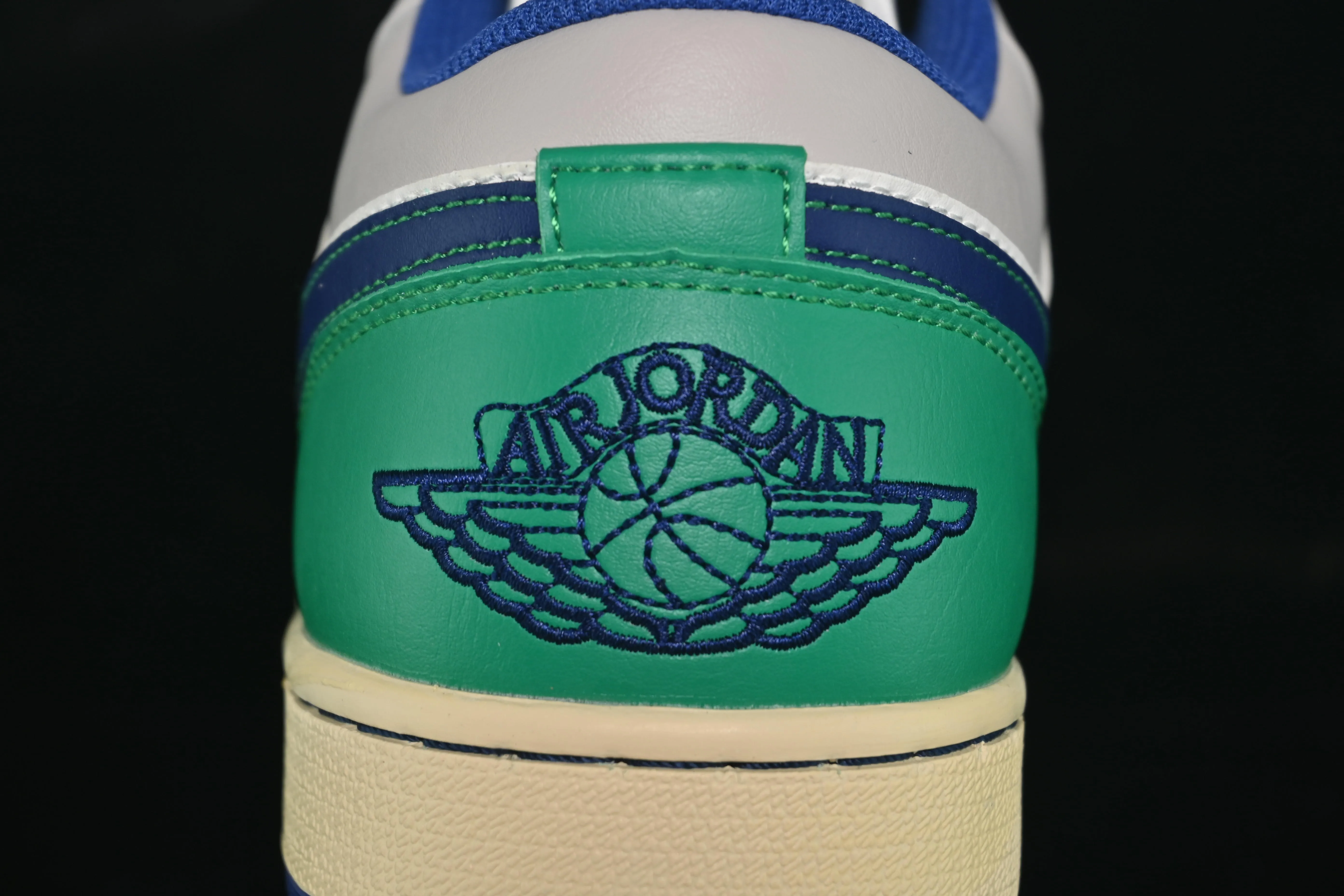 All categories Air Jordan Jordan series basketball shoes Air Jordan 1 Low Air Jordan 1 Low AJ1 Joe 1 blue and green color matching low-top cultural casual sneakers 553558-147